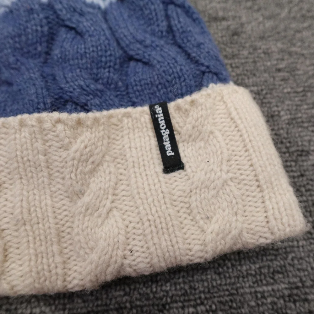 Patagonia Hat Beanie Fitted Mens One Size Blue Cable Knit Cuffed Pom Winter